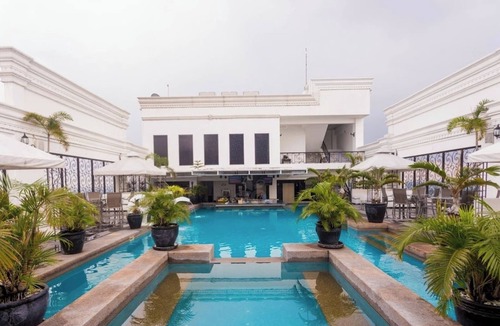 Angeles City Apartment | Comfortable room, 100m to walking st, 5th floor