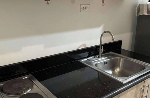 Barangay 76 Condo | Comfy 1-bedroom condo in Mall of Asia Area