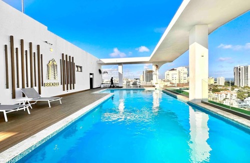Sarasota Apartment | Comfy 2BD Condo, Spectacular City Views Terrace, Pool, Bar, Lounge and more.