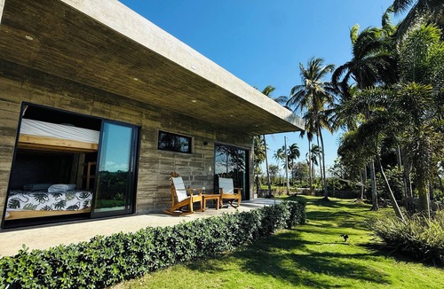 Cabrera House | Contemporary Eco house in Baoba del Piñar