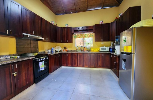 Higuey Villa | Country villa, privacy and comfort. Swimming pool and 6 Bedrooms.