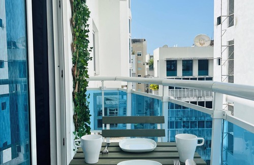 Yolanda Morales Apartment | Cozy 1-bedroom apartment in charming area of Piantini in Santo Domingo with AC,