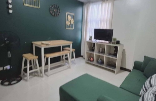 Pasay House | Cozy 1-bedroom building in peaceful Pasay City with AC and gym