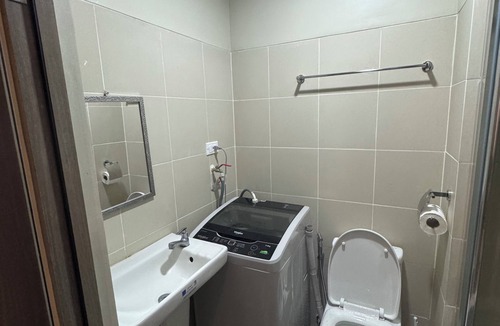 Highway Hills Condo | Cozy 1-bedroom condo with AC and WiFi in welcoming Mandaluyong