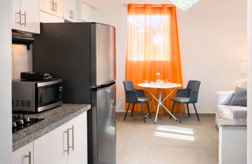 Juan Dolio - El Pueblo Apartment | Cozy 1-bedroom beachfront apartment in peaceful Playa Juan Dolio with AC