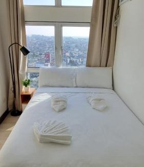 San Lorenzo Apartment | Cozy 1 BR San Lorenzo Place Netflix 4KM NAIA