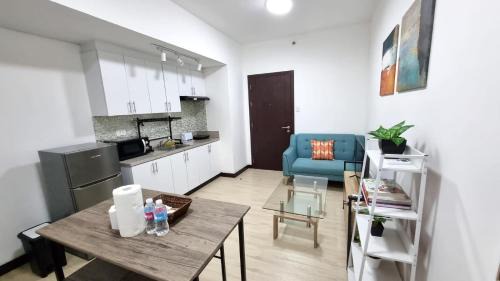 San Lorenzo Apartment | Cozy 1 BR San Lorenzo Place Netflix 4KM NAIA