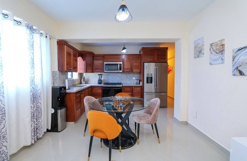 San Cristobal Apartment | Cozy 2-bedroom apartment with WiFi, AC in enjoyable San Cristóbal