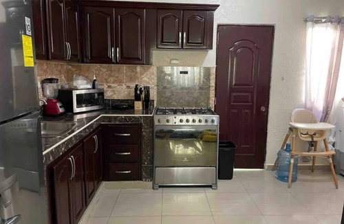 Bani House | Cozy 3-bedroom apartment with WiFi, in Bani pet friendly