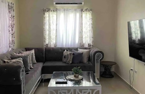 Bani House | Cozy 3-bedroom apartment with WiFi, in Bani pet friendly