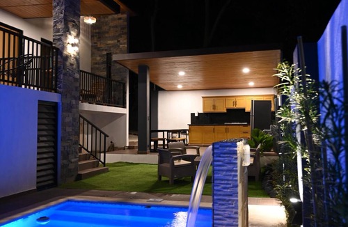 Pinar Quemado Cabin | Cozy 3-bedroom cabin in charming Jarabacoa with AC
