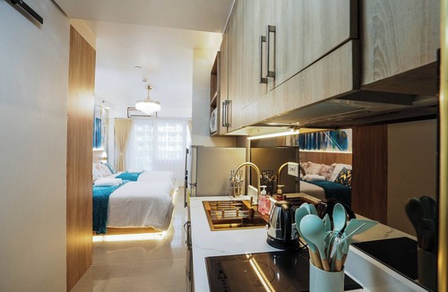 Pasay House | Cozy building with AC and WiFi in welcoming Pasay