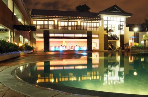 Bagong Lipunan Ng Crame Condo | Cozy City Themed Room with 16mbps WIFI