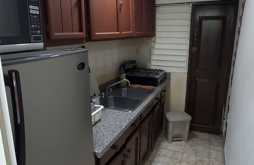 Ensanche La Paz Apartment | Cozy Estudio Wifi y a/c Santo Domingo