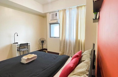 Socorro Apartment | Cozy Manhattan Heights 2 Bedroom Araneta Cubao