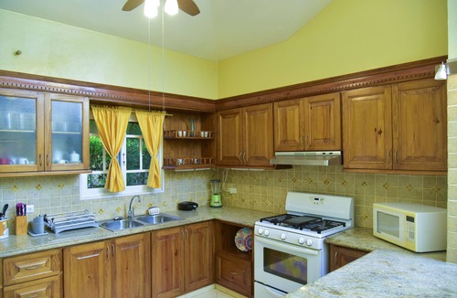 El Batey Villa | Cozy Villa 3 beds/2baths with pool and jacuzzi in SOSUA