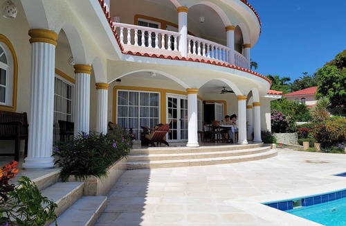 Cofresi House | Crown Villa All-Inclusive! Tropical Paradise for Family or a Romantic Getaway!