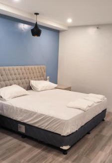 Central Visayas Hotel | D'Luxe Suites