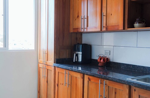 San Cristobal Apartment | Delightful 3-bedroom apartment with AC in Madre Vieja Sur, Sancristobal