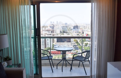 La Julia Apartment | Deluxe 1Bed Apt. City & Sea View WiFi, Pool & Gym