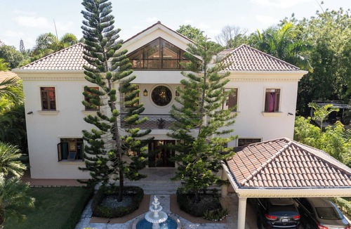 Juan Dolio Villa | Luxury Villa Golf Mora