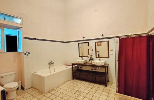 Zona Colonial Hotel | Dominican Republic 14BR Colonial House, Pool, Near The Ocean
