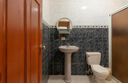 Corales del Sur House | Double Room Near SDQ Airport Fast Wi-Fi Free Parking