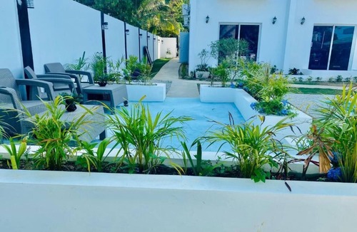 El Limon House | El Limon : Chambre Impeccable, Piscine et Nature à Proximité !