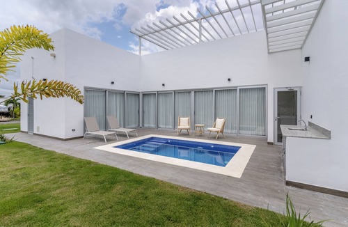 El Soco Villa | Elegant Beach Villa, Private Pool & Golf Course!
