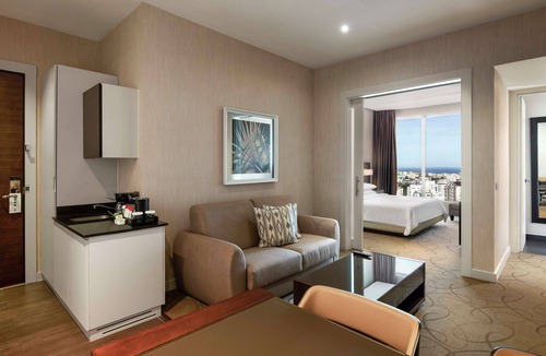 Ensanche Naco Hotel | Embassy Suites by Hilton Santo Domingo