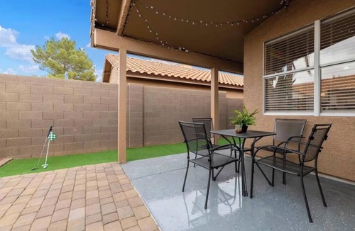 Chandler House | Enjoyable 3-bedroom house with AC in peaceful Chandler