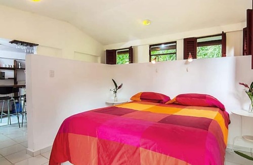 Los Cacaos House | Family Cabin by the River, EcoTurism, Wifi, Pet Friendly @drvacationsrental