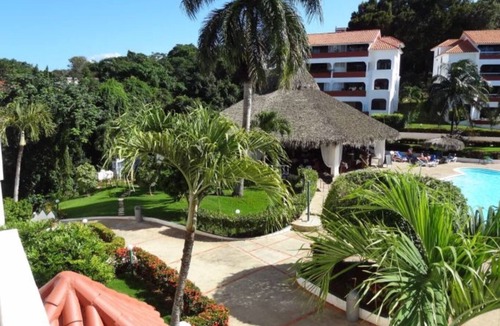 La Mulata Condo | Family friendly apartment close to shops, beaches and extremely large pool