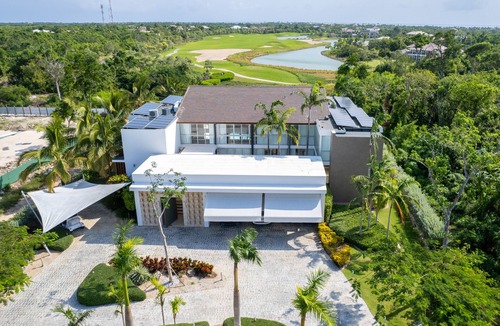 Punta Cana Villa | Family Friendly Villa inside Punta Cana Resort&Club with maid included!