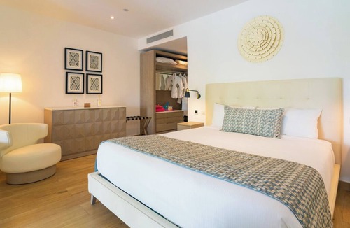 Bavaro Hotel | Family Room Perfect for Play - Water Park & Thrill Adventures Nearby! Pool!