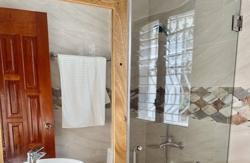 Bocacanasta House | Fantastic bungalow right on the Caribbean Sea