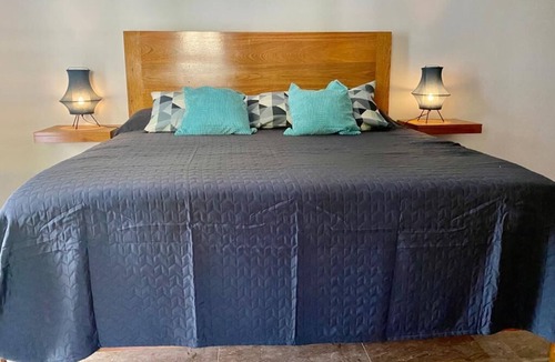 Bocacanasta House | Fantastic bungalow right on the Caribbean Sea