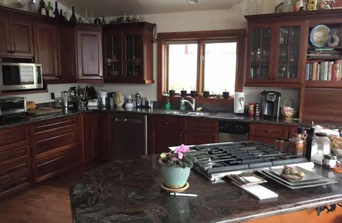 Aspen House | Feel like a Local in Aspen