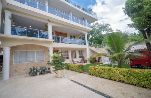 El Batey Apartment | Fully Equipped New 3br Apt dt 2mins To The Beach