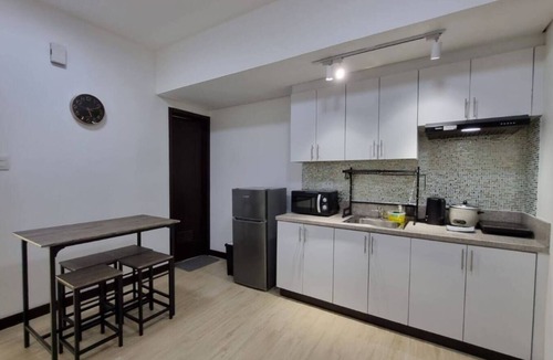 San Lorenzo Apartment | Gemütliche 1 Schlafzimmer Wohnung mit 1 Badezimmer und Küche/wohnzimmer/netflix