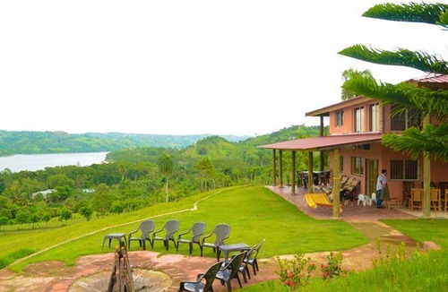 Yaque Arriba RV Rental | Glamping on the lake! A romantic weekend in a luxury tent