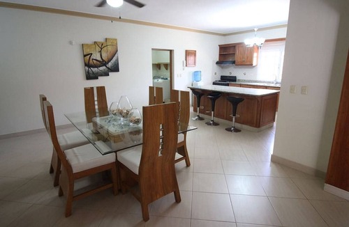 El Batey Villa | Guest-friendly 8BD villa in central Sosua, with pool, cable TV, fast internet!