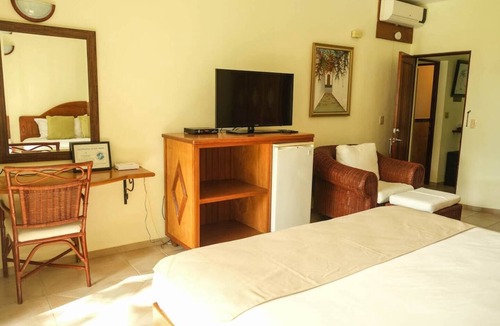 Cabarete Hotel | Guest-friendly room in beachfront resort, pool/cable TV/Wi-fi/fridge, near all