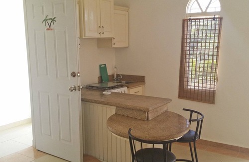 El Batey Apartment | Guest-friendly studio in central Sosua available for long-term rental