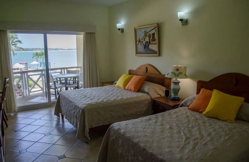 Cabarete Hotel | Guest-friendly suite with sea views in luxury beachfront resort, near everything