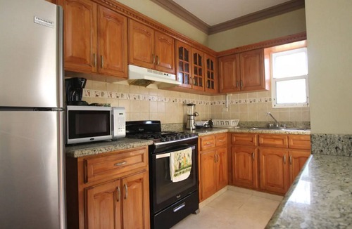 El Batey Villa | Guest-friendly villa in central Sosua, 3 bedrooms, private pool, cable TV, WiFi