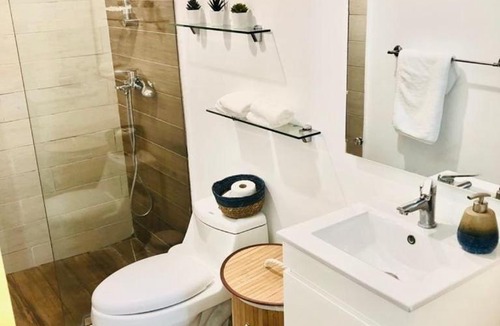 Reparto Ibarra Apartment | Hermoso Apartamento cerca de la playa, Restaurantes, Supermercados, Restaurantes, Aeropuertos, parqueo gratis