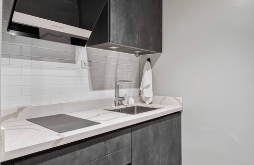 Pinagsama Apartment | High-Rise City View Studio, Modern Interiors, Prime BGC Location