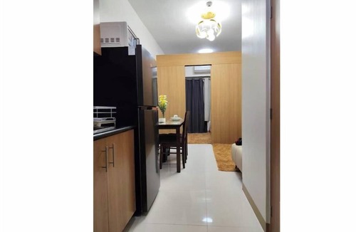Legazpi Village Apartment | Home of the GoodVibes in Makati. Your home in the city center!