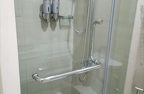 Legazpi Village Apartment | Homefort Twin Bed Suite - Red Residences Makati 1146